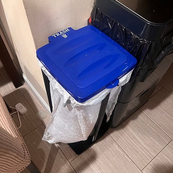 NEW Portable Trash Bag Holder-Collapsible Trashcan for Garbage-Indoor/Outdoor - Picture 4 of 9